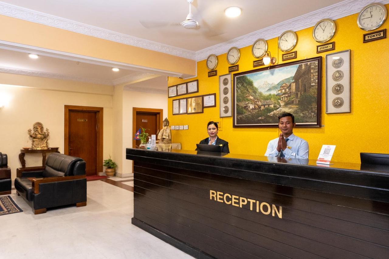 Dreamland Gold Resort & Hotel Bhairāhawā Exteriör bild