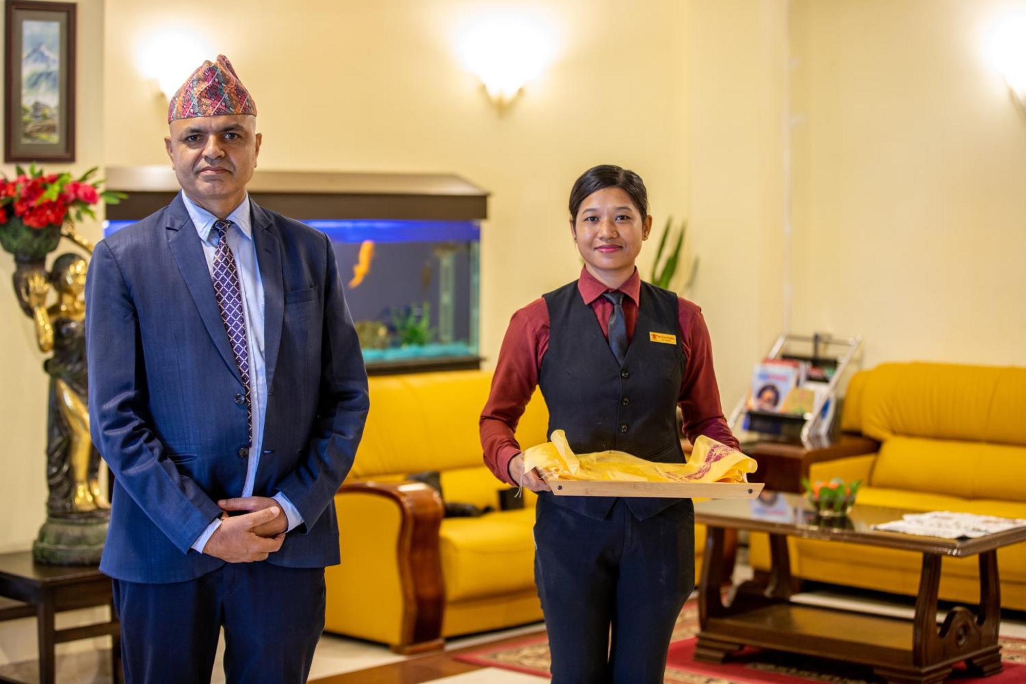 Dreamland Gold Resort & Hotel Bhairāhawā Exteriör bild